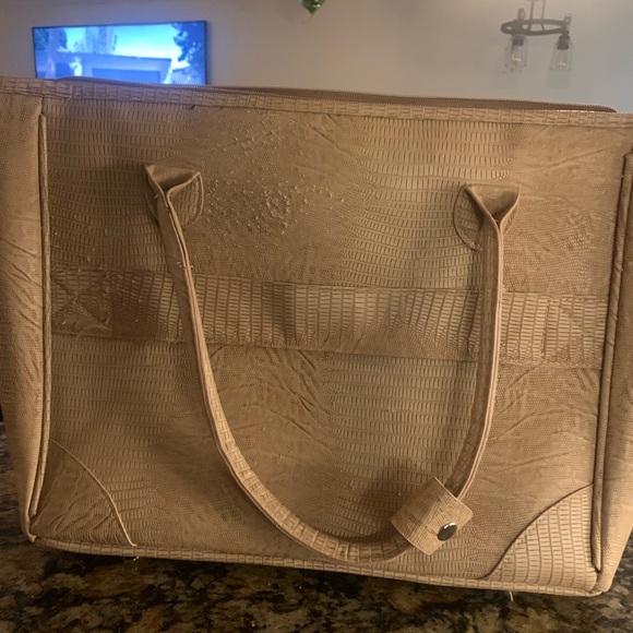 Adrienne Vittadini Laptop Case - Picture 4 of 5